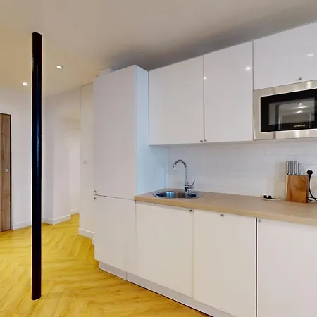 200 Ddj - Superbe A Διαμέρισμα *